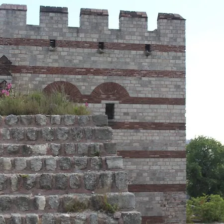Surucu 2* Istanbul